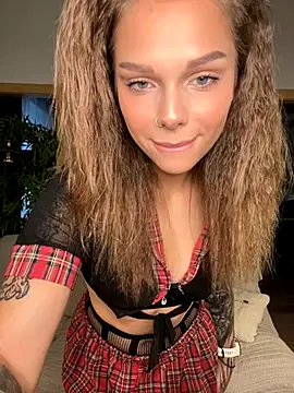 Snapshot of HumbleJess chatting on November 2025 08:38:02 AM HumbleJess online show from November 2025 08:38:02 AM