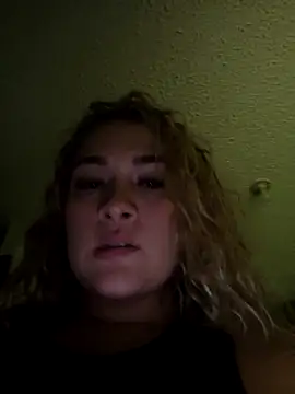 Sara smiiith211 online show from December 2025 11:10:01 PM