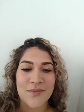 Snapshot of Sara_smiiith211 chatting on March 2026 03:29:02 PM Sara smiiith211 online show from March 2026 03:29:02 PM