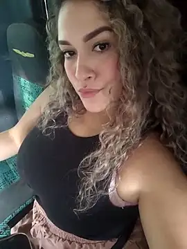 Snapshot of Sara_smiiith211 chatting on March 2026 09:53:02 PM Sara smiiith211 online show from March 2026 09:53:02 PM