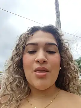 Snapshot of Sara_smiiith211 chatting on April 2026 06:38:02 PM Sara smiiith211 online show from April 2026 06:38:02 PM