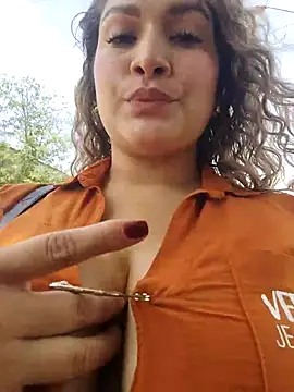 Snapshot of Sara_smiiith211 chatting on April 2026 03:13:01 PM Sara smiiith211 online show from April 2026 03:13:01 PM