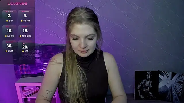 Snapshot of lily_williamss chatting on June 2026 12:04:01 AM lily williamss online show from June 2026 12:04:01 AM