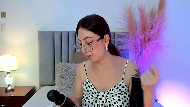 Emilywatsonn online show from February 2025 11:46:02 AM