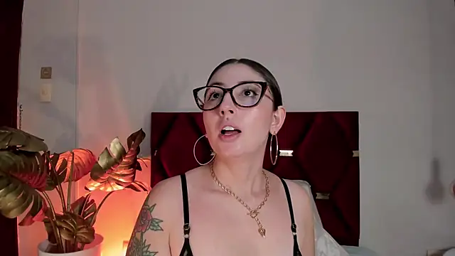 Emilywatsonn online show from January 2026 09:20:02 PM