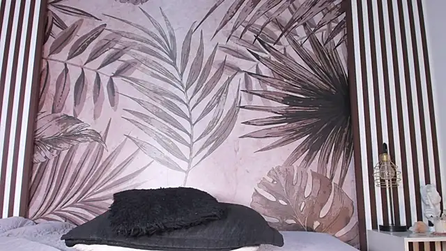 Samaantha-White online show from March 2025 11:30:02 AM