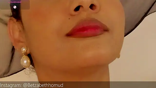 Snapshot of BetzabethHomud0 chatting on March 2026 04:39:02 PM BetzabethHomud0 online show from March 2026 04:39:02 PM