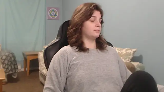 TreeJeanne online show from December 2024 05:00:02 PM