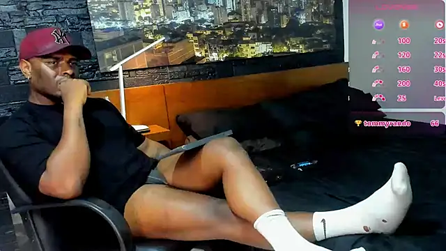 Snapshot of thomas_santtos1 chatting on February 2025 02:40:01 AM thomas santtos1 online show from February 2025 02:40:01 AM