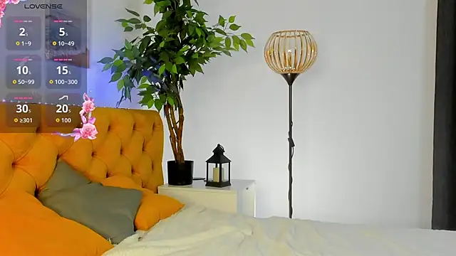 Snapshot of Naomi_B1ack chatting on March 2026 12:32:02 AM Naomi B1ack online show from March 2026 12:32:02 AM