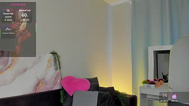 Snapshot of Naomi_B1ack chatting on April 2026 12:27:01 AM Naomi B1ack online show from April 2026 12:27:01 AM