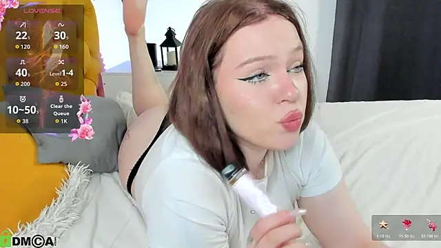 Snapshot of Naomi_B1ack chatting on April 2026 12:02:02 AM Naomi B1ack online show from April 2026 12:02:02 AM