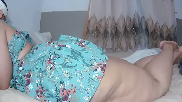 Snapshot of BustyThickyAss chatting on December 2025 07:20:02 PM BustyThickyAss online show from December 2025 07:20:02 PM