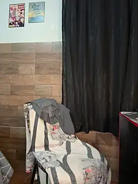 izumikarol online show from April 2026 09:54:01 PM