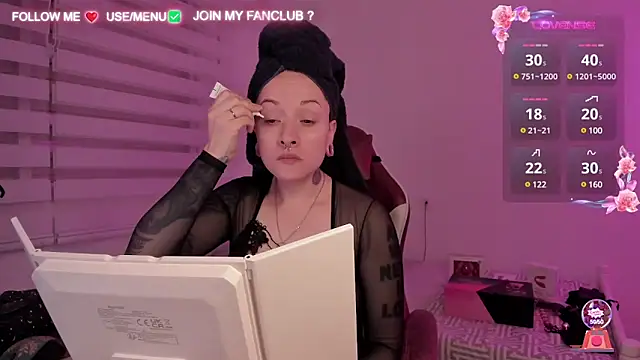 Snapshot of Domina_Deivis chatting on February 2025 05:04:01 AM Domina Deivis online show from February 2025 05:04:01 AM