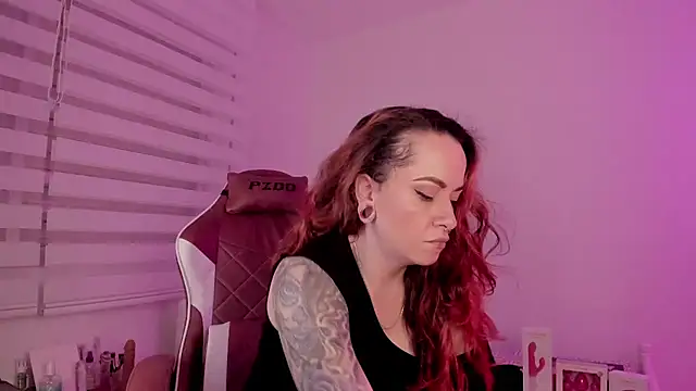 Snapshot of Domina_Deivis chatting on March 2025 06:10:01 AM Domina Deivis online show from March 2025 06:10:01 AM