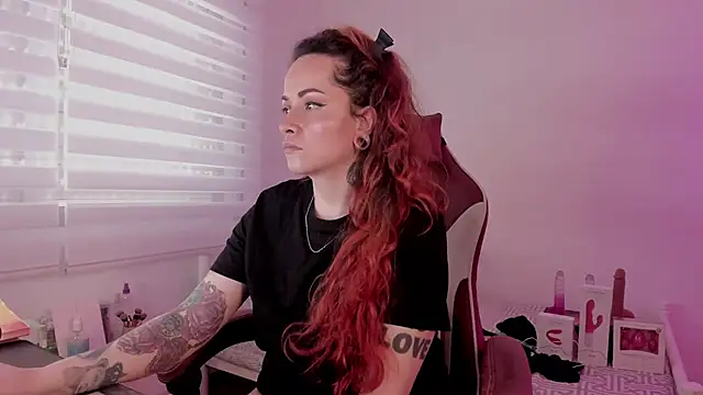 Snapshot of Domina_Deivis chatting on March 2025 10:05:02 AM Domina Deivis online show from March 2025 10:05:02 AM