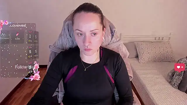 Snapshot of Domina_Deivis chatting on November 2025 01:32:02 PM Domina Deivis online show from November 2025 01:32:02 PM