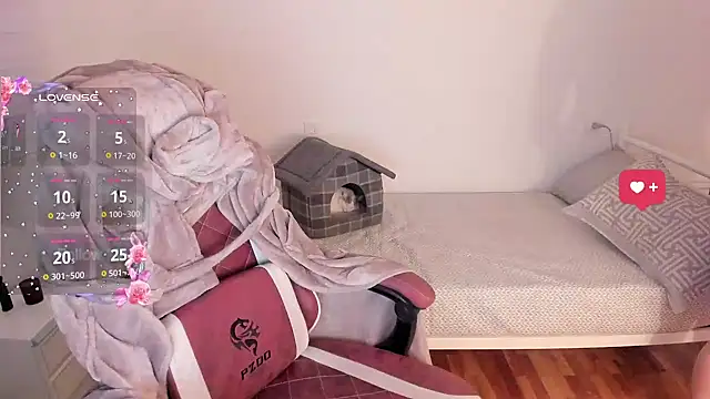 Snapshot of Domina_Deivis chatting on November 2025 06:57:01 AM Domina Deivis online show from November 2025 06:57:01 AM