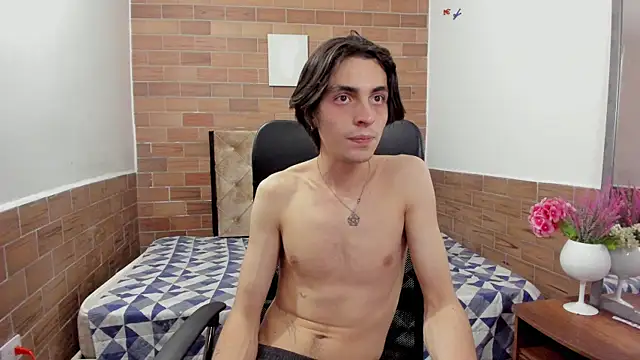 Snapshot of MIKE_HUNTER7 chatting on December 2024 06:52:02 AM MIKE HUNTER7 online show from December 2024 06:52:02 AM