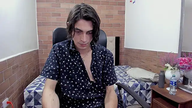 Snapshot of MIKE_HUNTER7 chatting on January 2025 06:42:01 AM MIKE HUNTER7 online show from January 2025 06:42:01 AM