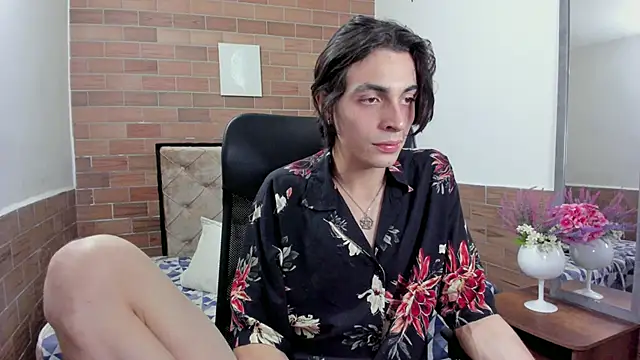 Snapshot of MIKE_HUNTER7 chatting on January 2025 06:56:01 AM MIKE HUNTER7 online show from January 2025 06:56:01 AM