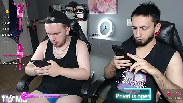 mikienn online show from October 2025 11:00:02 AM