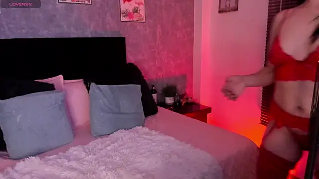 Snapshot of Nathaly-Lopez chatting on February 2025 01:25:01 PM Nathaly-Lopez online show from February 2025 01:25:01 PM