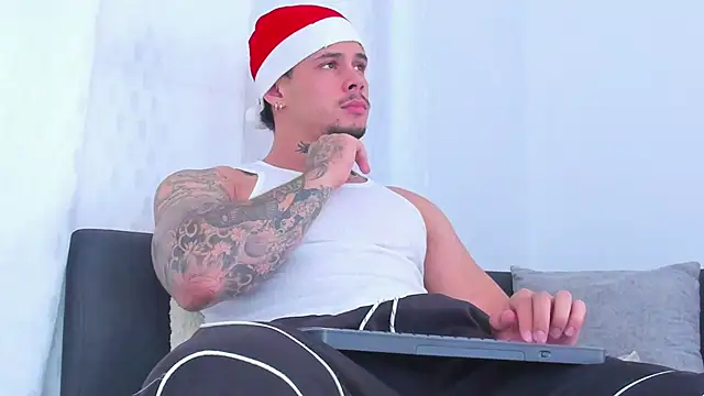 NoahhBrown online show from December 2025 10:50:01 PM