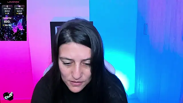 Saskyaa online show from March 2025 12:47:02 PM