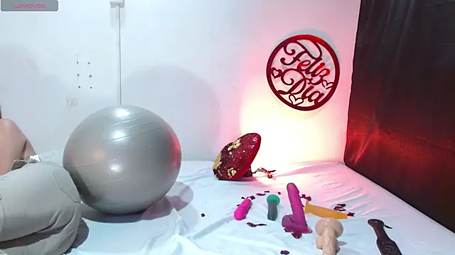 cleopatraa online show from February 2025 12:22:02 PM