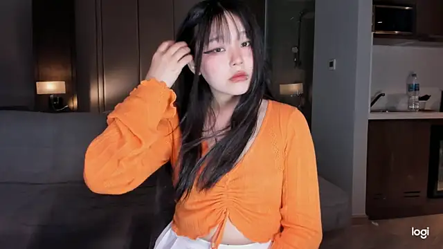 Snapshot of hee_young11 chatting on March 2025 02:16:01 PM hee young11 online show from March 2025 02:16:01 PM