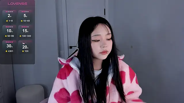 Snapshot of hee_young11 chatting on October 2025 09:55:01 PM hee young11 online show from October 2025 09:55:01 PM