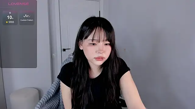 Snapshot of hee_young11 chatting on October 2025 07:30:01 AM hee young11 online show from October 2025 07:30:01 AM