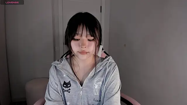 Snapshot of hee_young11 chatting on November 2025 11:03:01 PM hee young11 online show from November 2025 11:03:01 PM