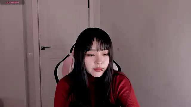 Snapshot of hee_young11 chatting on November 2025 02:33:02 AM hee young11 online show from November 2025 02:33:02 AM