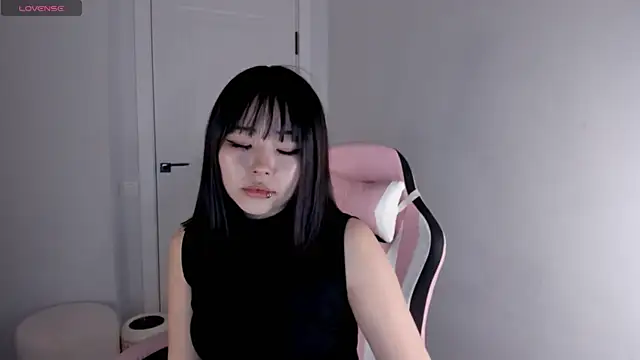 Snapshot of hee_young11 chatting on November 2025 06:05:02 AM hee young11 online show from November 2025 06:05:02 AM