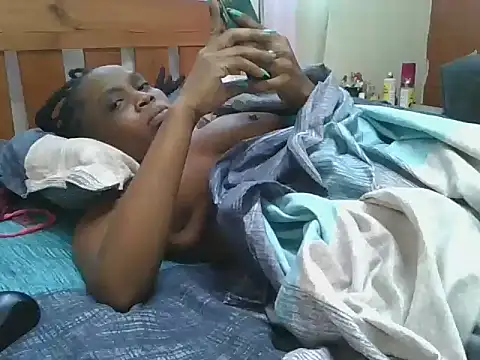 Snapshot of Sweetchoco5 chatting on October 2025 06:59:01 AM Sweetchoco5 online show from October 2025 06:59:01 AM