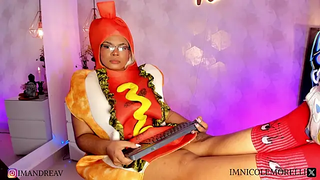 Nicolemorelli2 online show from March 2025 01:46:02 PM