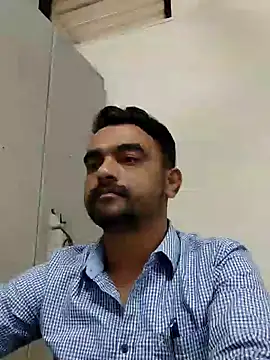 Snapshot of suton1 chatting on December 2024 06:44:02 AM suton1 online show from December 2024 06:44:02 AM