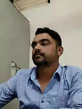 Snapshot of suton1 chatting on December 2024 10:13:01 AM suton1 online show from December 2024 10:13:01 AM