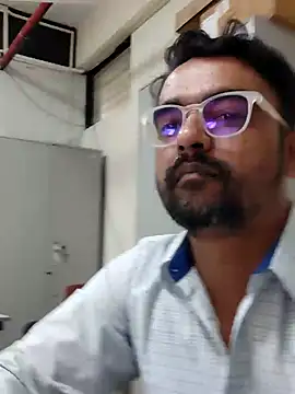 Snapshot of suton1 chatting on December 2024 10:11:02 AM suton1 online show from December 2024 10:11:02 AM