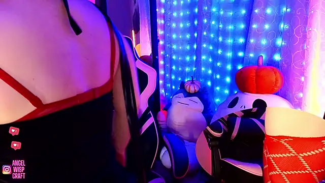 Snapshot of Angel-Lewd-Cake chatting on January 2025 04:15:01 AM Angel-Lewd-Cake online show from January 2025 04:15:01 AM