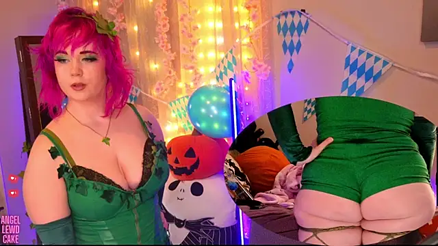 Snapshot of Angel-Lewd-Cake chatting on October 2025 10:38:01 PM Angel-Lewd-Cake online show from October 2025 10:38:01 PM