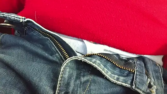 smoothandtiny online show from October 2025 08:05:02 AM