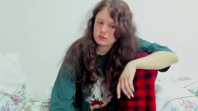 Snapshot of Charlotte_wow chatting on March 2026 06:03:02 PM Charlotte wow online show from March 2026 06:03:02 PM