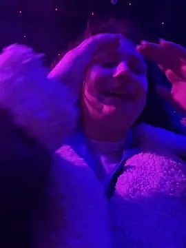 Snapshot of Charlotte_wow chatting on April 2026 03:24:01 PM Charlotte wow online show from April 2026 03:24:01 PM