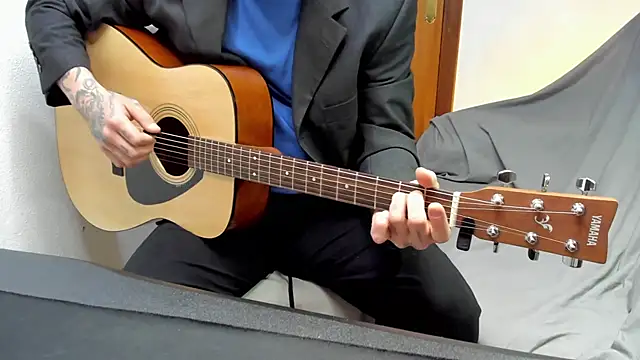 Snapshot of layneinchains chatting on March 2026 07:09:01 PM layneinchains online show from March 2026 07:09:01 PM