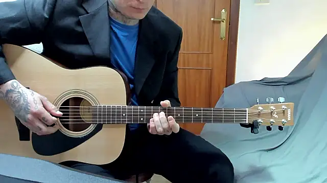 Snapshot of layneinchains chatting on March 2026 08:47:01 PM layneinchains online show from March 2026 08:47:01 PM