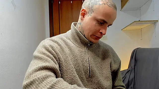 Snapshot of layneinchains chatting on March 2026 02:09:02 PM layneinchains online show from March 2026 02:09:02 PM